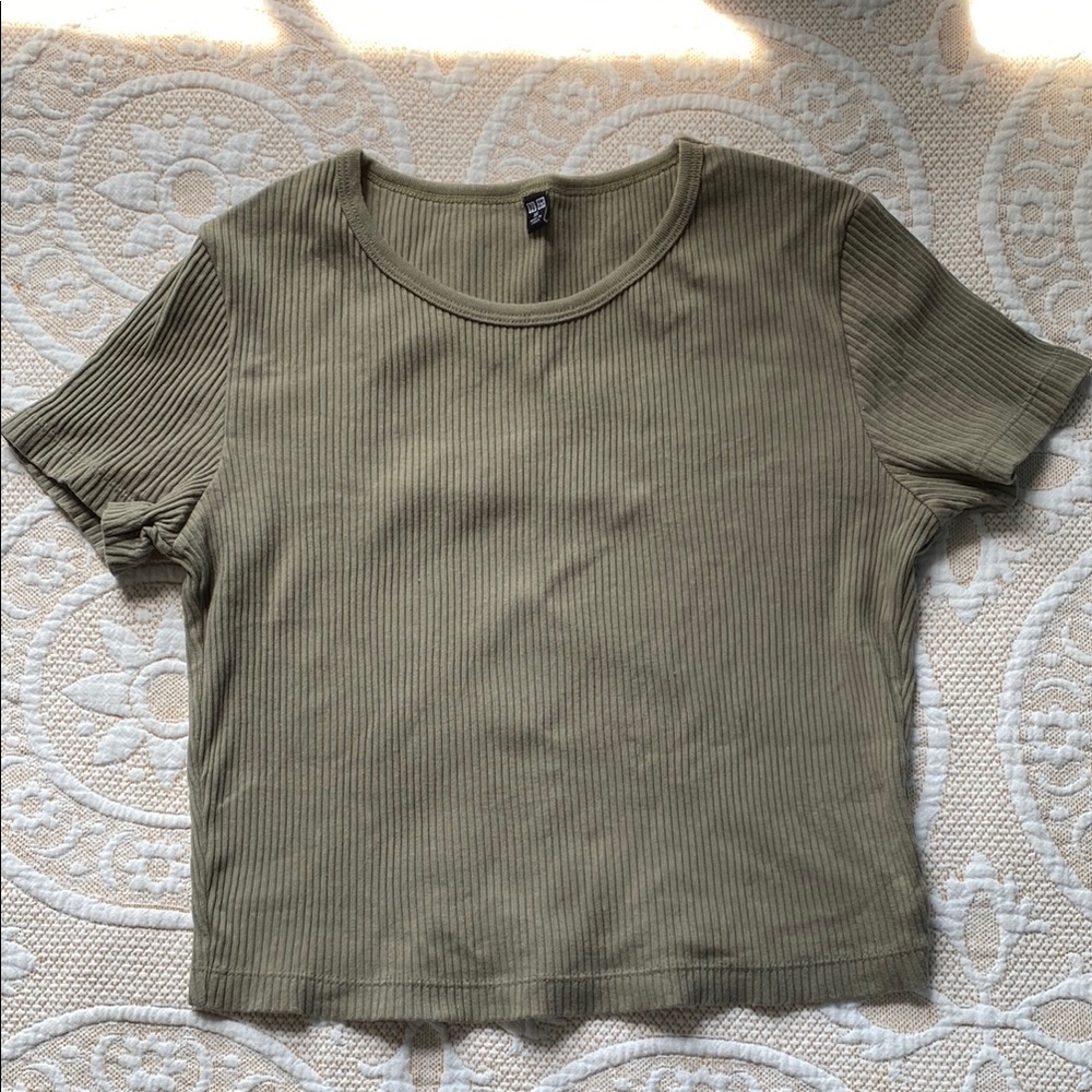 Uniqlo Green Ribbed Crop T-Shirt